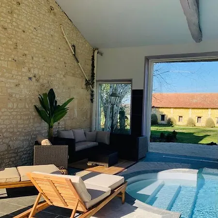 Luxury Chateau France - Pool * Jonzac